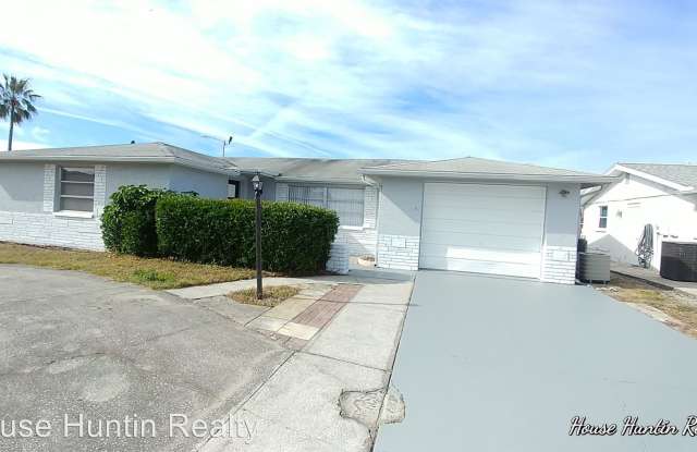 11201 KAPOK AVE - 11201 Kapok Avenue, Bayonet Point, FL 34668