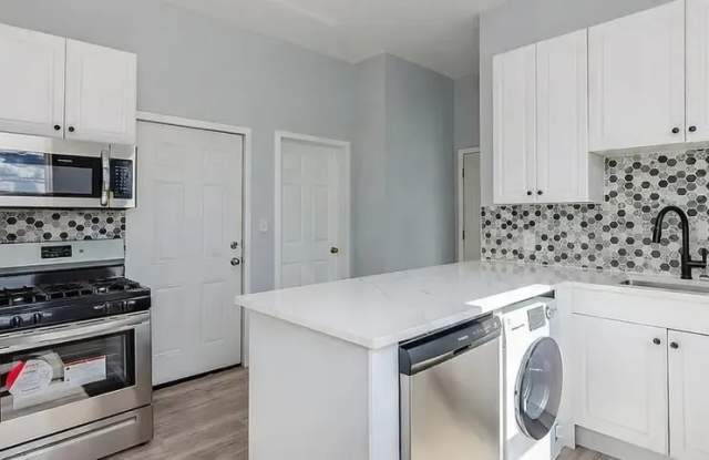 815 North Fairfield Ave. - 815 North Fairfield Avenue, Chicago, IL 60622