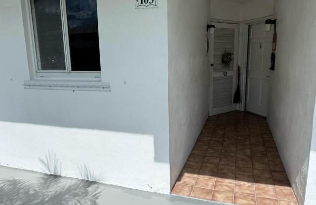 5 Westwood Avenue photos photos