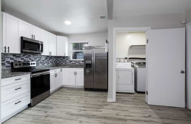 8937 Castle Blvd photos photos