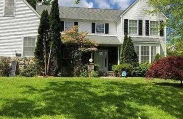 407 Hollywood Avenue photos photos