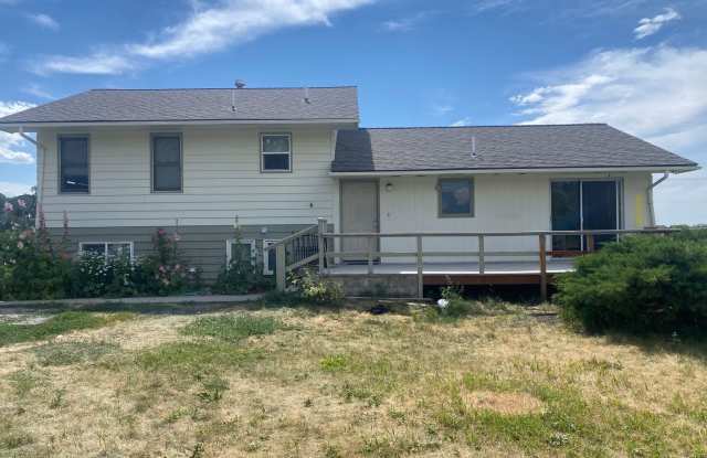 4 bedroom, 2 bathroom Home off Spring Hill Lane with Acreage! photos photos