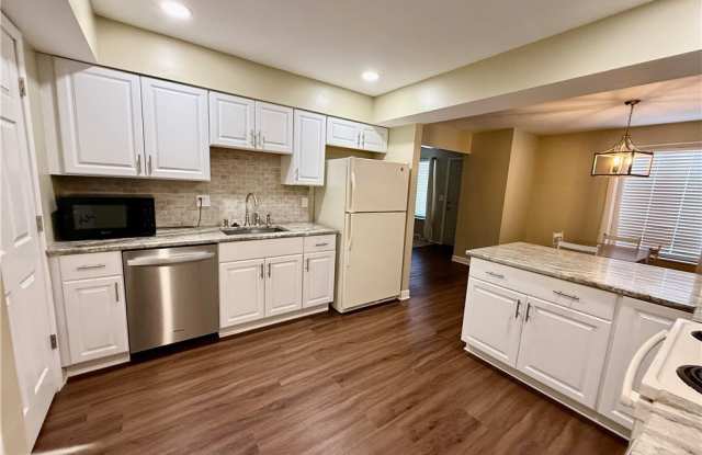 817 Tollis Parkway Gallery 4