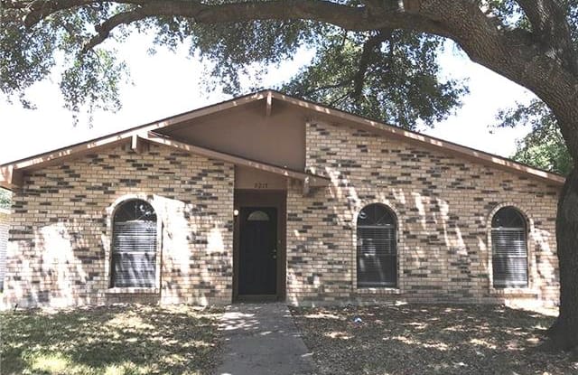 9217 Willowbrook Drive - 9217 Willowbrook Dr, Rowlett, TX 75088