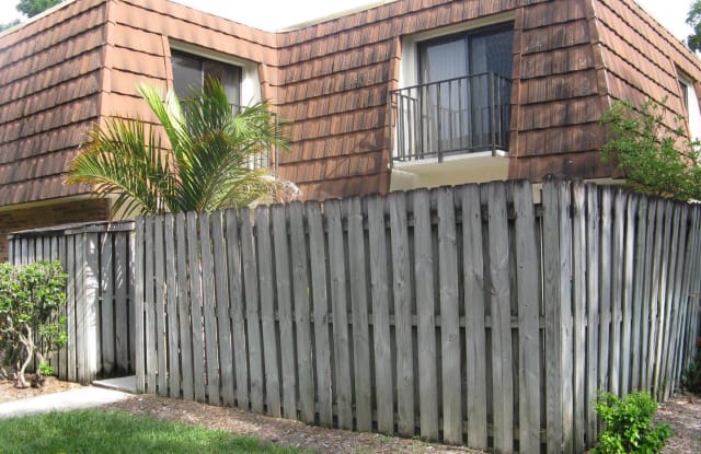 1462 Park Shore Circle, 4 - 1462 Park Shore Cir, Fort Myers, FL 33901