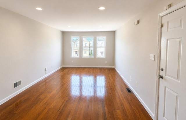323 S Park St photos photos