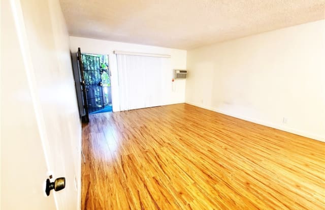 2332 S Beverly Glen Boulevard - 2332 South Beverly Glen Boulevard, Los Angeles, CA 90064