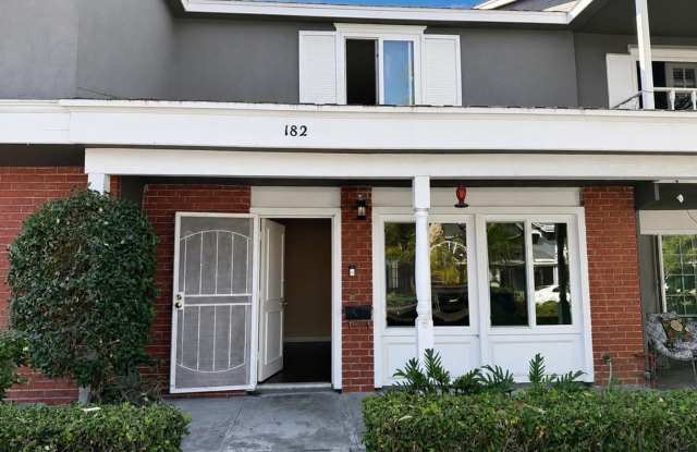 Rare Monticello 3 Bedroom 3 Bath Townhome in Costa Mesa Gallery 1