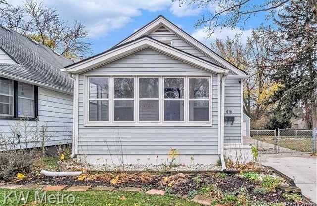 416 E MAXLOW Avenue - 416 East Maxlow Avenue, Hazel Park, MI 48030
