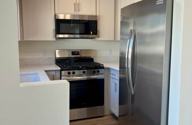 Rare Opportunity to Rent a Park Place Townhome in Holladay Gallery 4