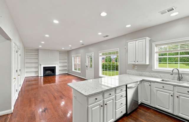 3265 Marston Place Gallery 3