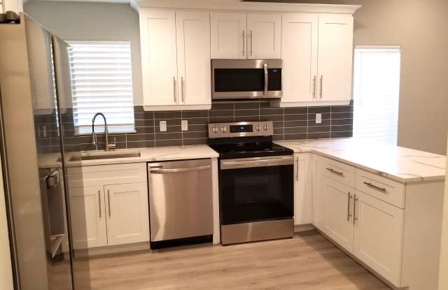 8863 SE Hobe Ridge Avenue photos photos