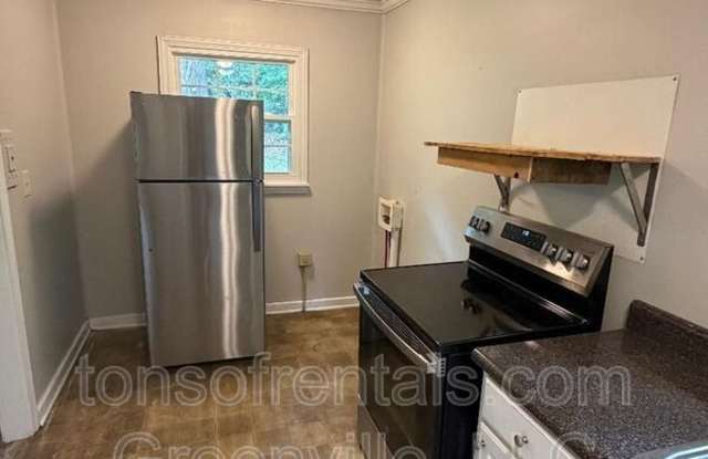 793 Hillview Street Gallery 2