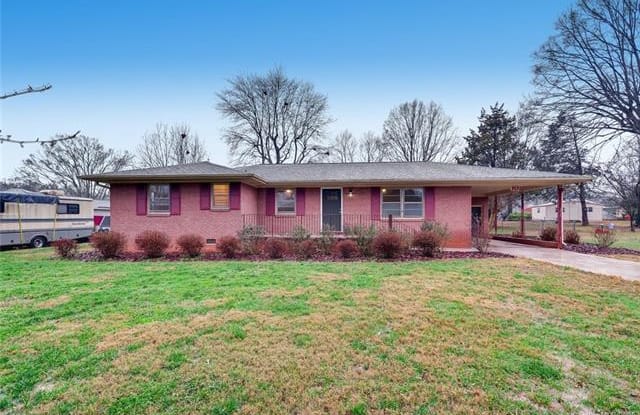 353 Fieldstone Road - 353 Fieldstone Drive, Mooresville, NC 28115