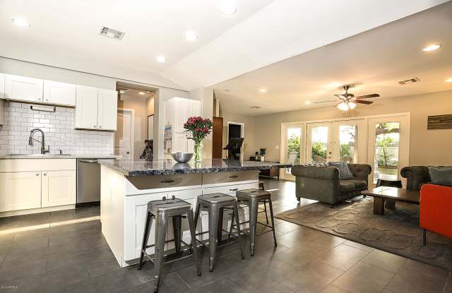 4126 N 44TH Place - 4126 North 44th Place, Phoenix, AZ 85018
