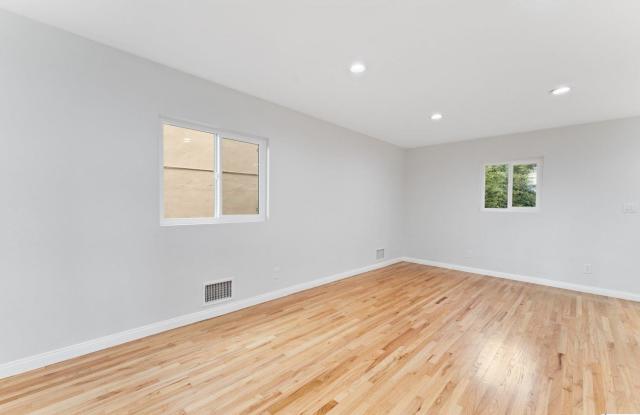 4608 Greenwood Place Gallery 4