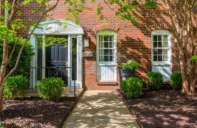 Elegant, updated Pleasant Valley townhome in the heart of WLR photos photos