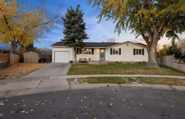 Beautiful 4 Bedroom Home in Sandy! photos photos Beautiful 4 Bedroom Home in Sandy! photos photos