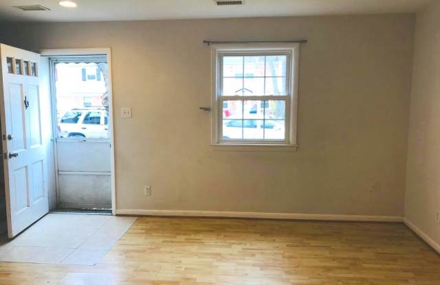 234 SHENANDOAH STREET SE Gallery 4