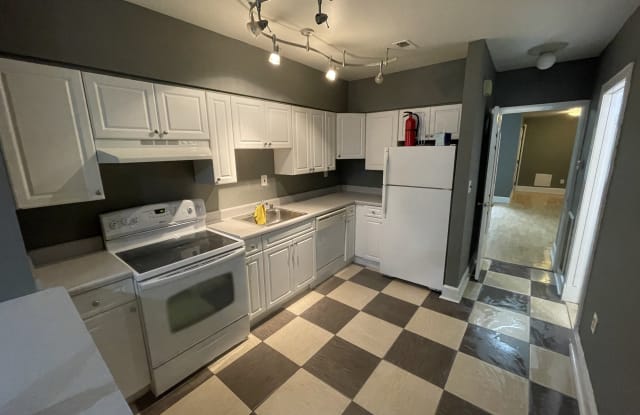 7 W Biddle St - 7 West Biddle Street, Baltimore, MD 21201