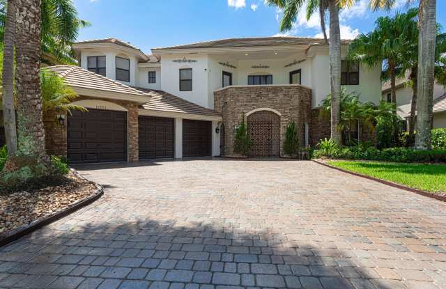 10703 Versailles Boulevard photos photos