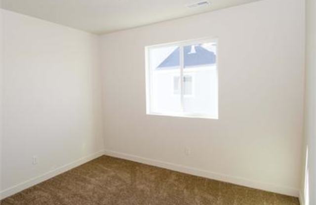 246 N 750 E Gallery 3