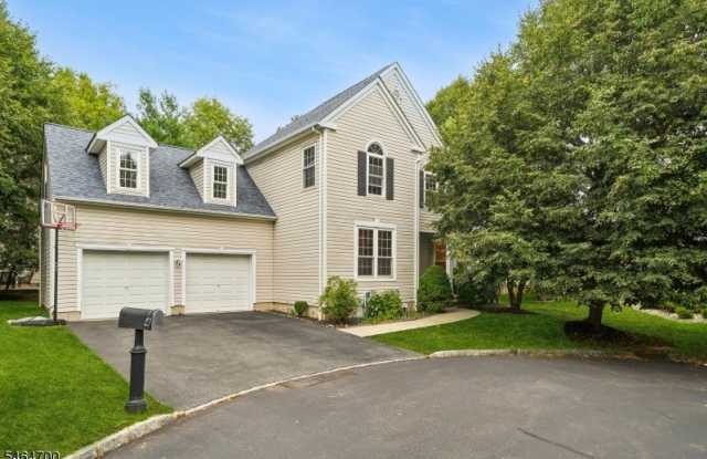 4 Revere Dr Gallery 1