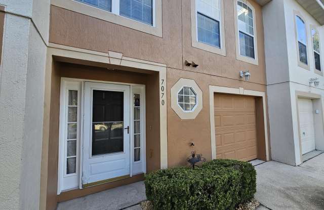 7070 ST IVES Court Gallery 1