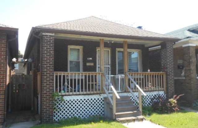 3811 Parrish Ave photos photos