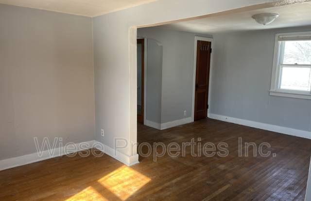 2013 South Spring Street - Rear photos photos