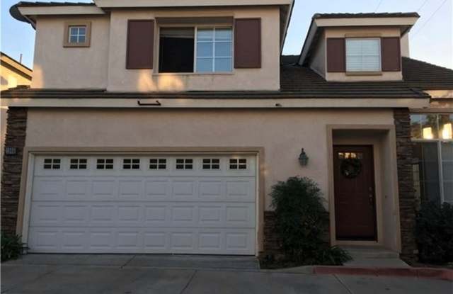 1066 Wass Street - 1066 Wass St, Tustin, CA 92780