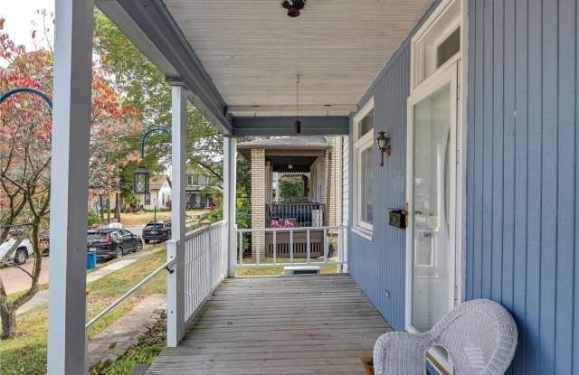 713 Clinton Pl Gallery 4
