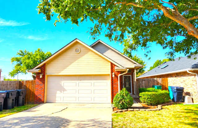 13821 Pawnee Dr, Edmond, OK 73013 Gallery 1