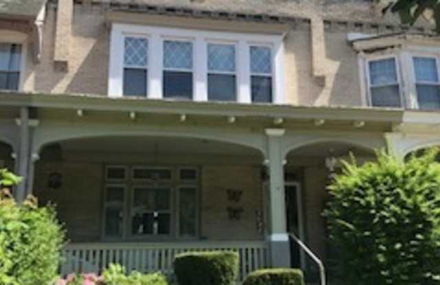 Great two story town home in the heart of Morningside! photos photos