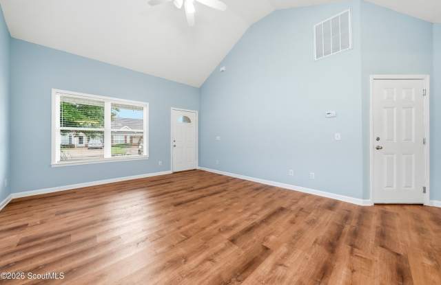 317 Promise Lane Gallery 2