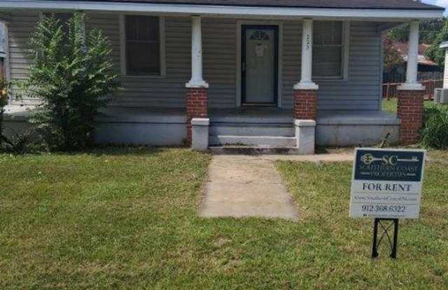 Charming 2-Bedroom Home with New Appliances in Port Wentworth! Gallery 1