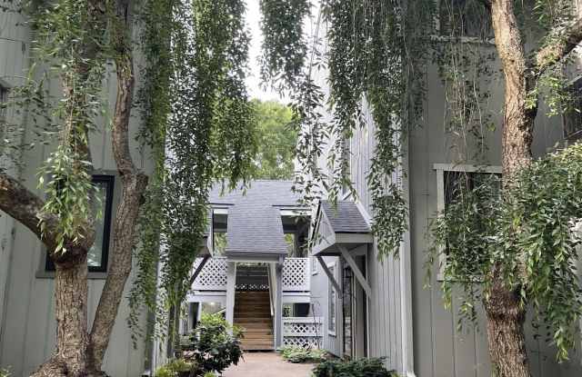 2267 HUNTERS RUN DRIVE photos photos