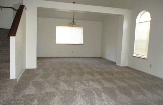 2012 Silvercrest Dr Gallery 2