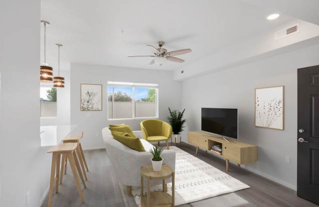 Beautiful 2 Bedroom Apartments in Caldwell With Style, Convenience & Comfort! Gallery 2