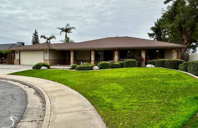 Haggin Oaks Cul De Sac Beauty! Best Schools and Shopping! 3Bed 2Bath $2,750Rent $2,750Deposit Apply Today!!!! Gallery 4