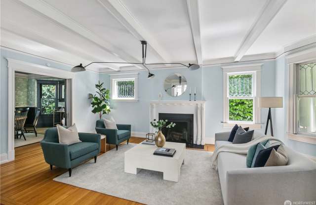 Timeless Seattle Charm Meets Modern Luxury in North Capitol Hill Gallery 4