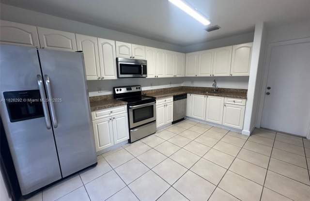 7375 NW 173rd Dr photos photos