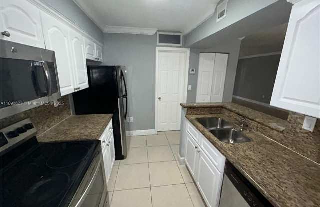 15201 SW 80th St photos photos