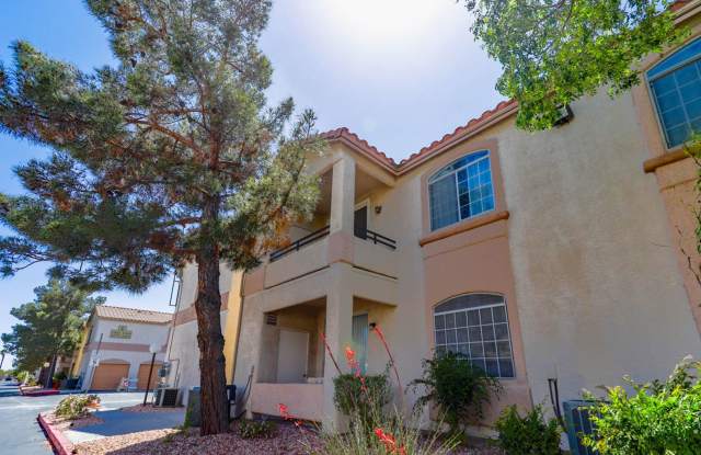 3 Bedroom With 1 Car Garage In West Side Gated Community photos photos