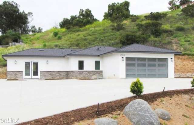 2558 Cherimoya Dr - 2558 Cherimoya Drive, San Marcos, CA 92069
