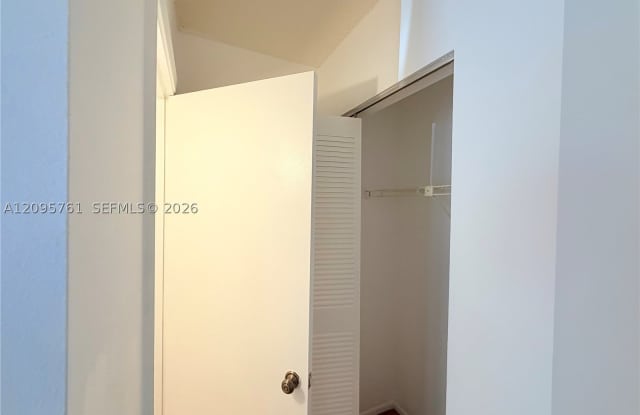 107 Gardens Dr Gallery 3
