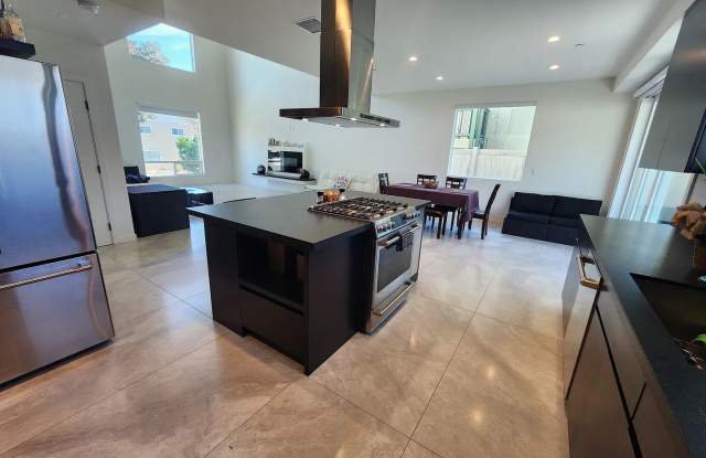Be the First to Live in This Stunning Newly Constructed Coastal Home – Ventura photos photos
