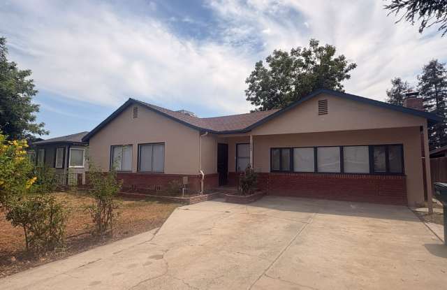 Beautiful newly remolded home for rent in Tulare, Ca photos photos