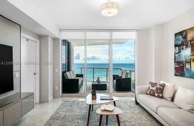 3801 Collins Ave Gallery 4