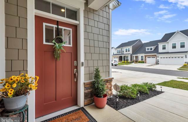 10722 GREAT LAKES Place Gallery 1